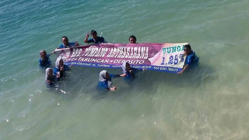 TEAM WORK 